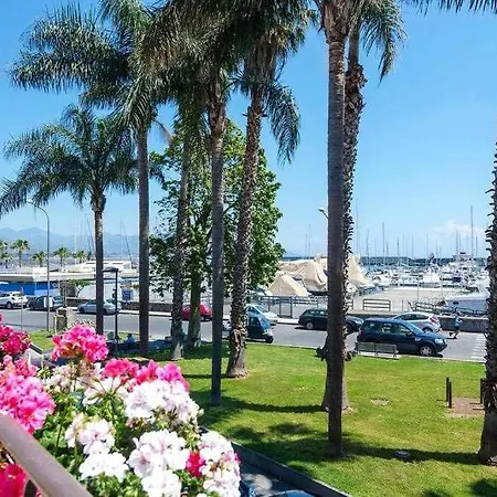 Casa Delle Zammare Fronte Mare Centro Storico