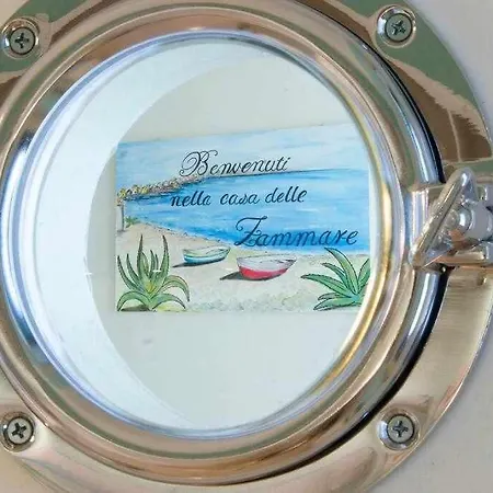 Casa Delle Zammare Fronte Mare Centro Storico