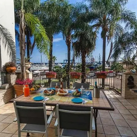 Casa Delle Zammare Fronte Mare Centro Storico Vakantiehuis